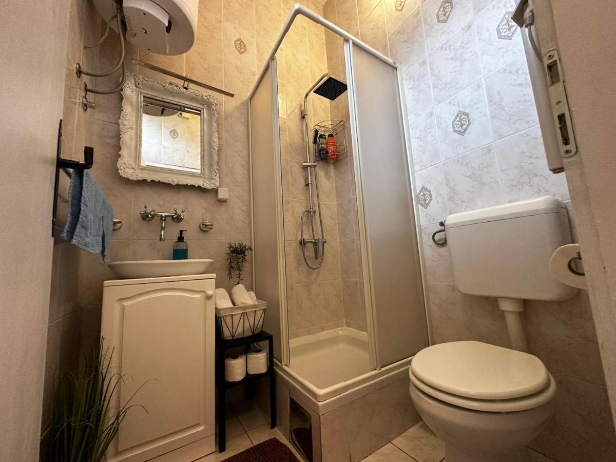 Pure Of Joy City Centre Apartment Subotica Exteriör bild